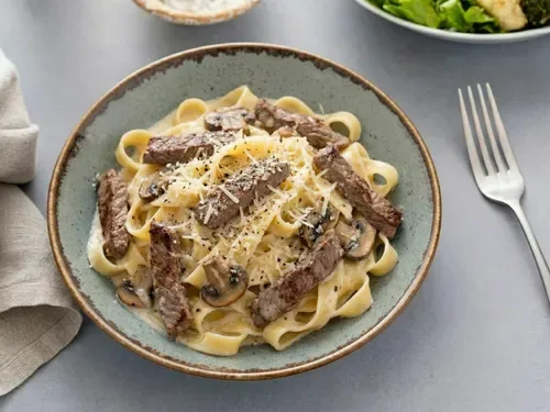 Fettuccine Etli